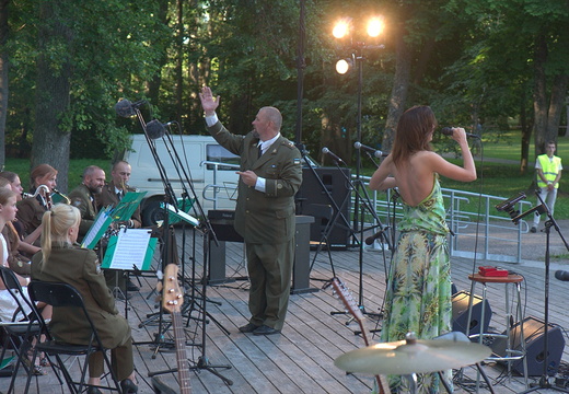 TX 14 07 L1079558.DNG